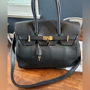 Rossi & Caruso Gorgeous Black Leather Handbag